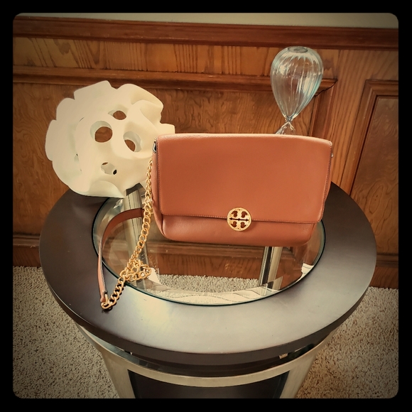 Tory Burch CHELSEA GOLD CHAIN SHOULDER BAG - Picture 1 of 8